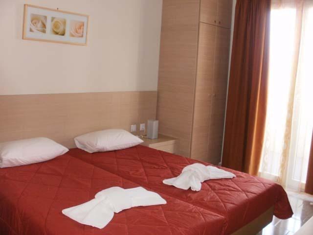 Amfitrion Hotel Agios Konstantinos  Bilik gambar